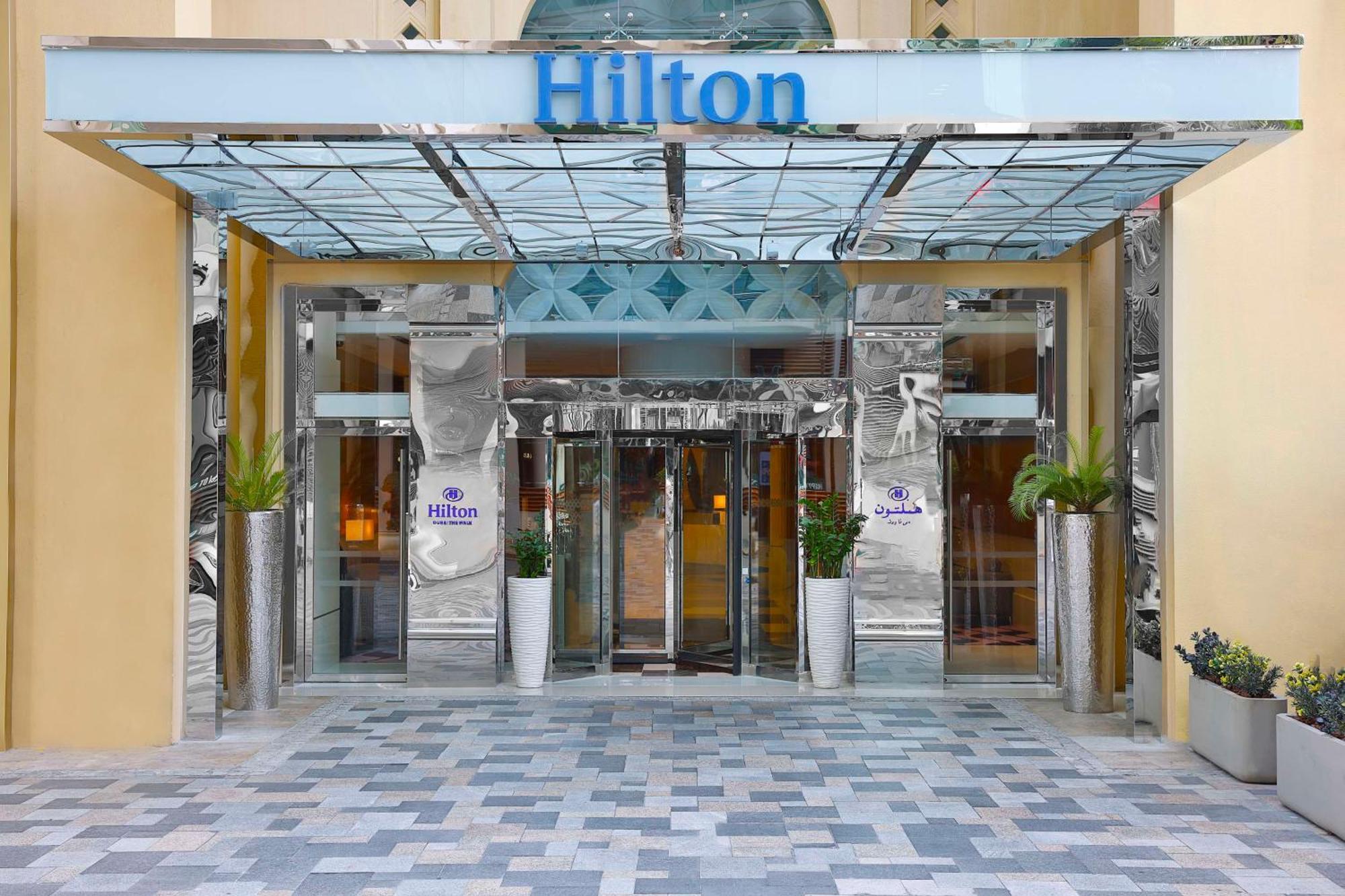 Hilton Dubai The Walk Hotel Екстериор снимка